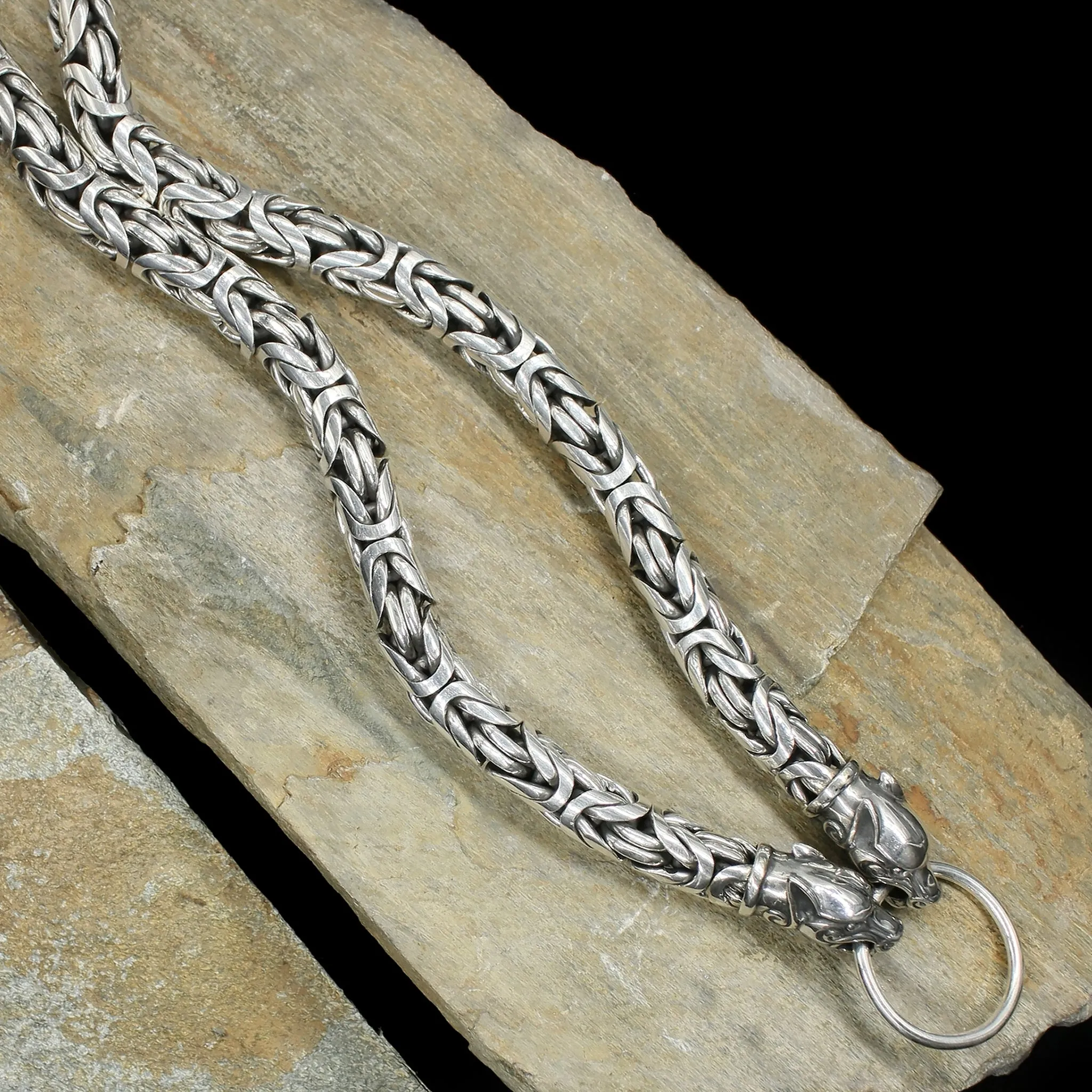 10mm Silver King Chain Necklace with Ferocious Wolf Heads - 70cm Length