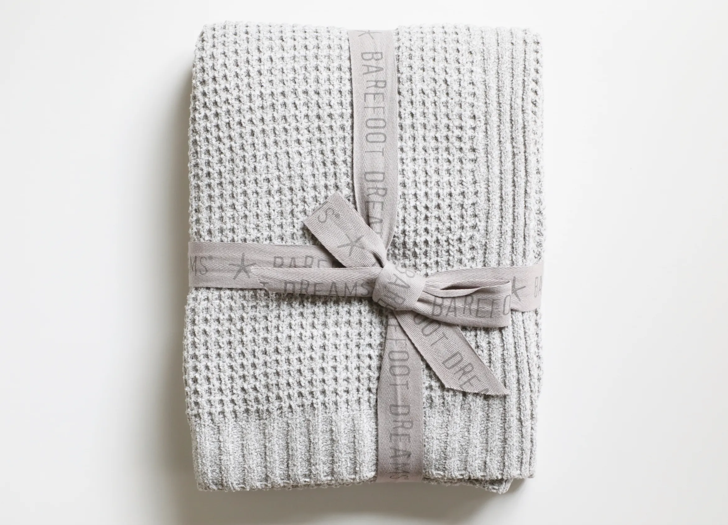 Barefoot Dreams - Waffle Throw Blanket in HE Dove Gray