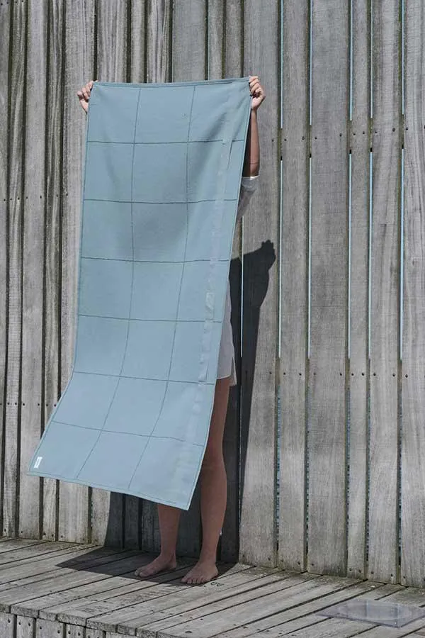 Calm Towel To Wrap - Grey Blue