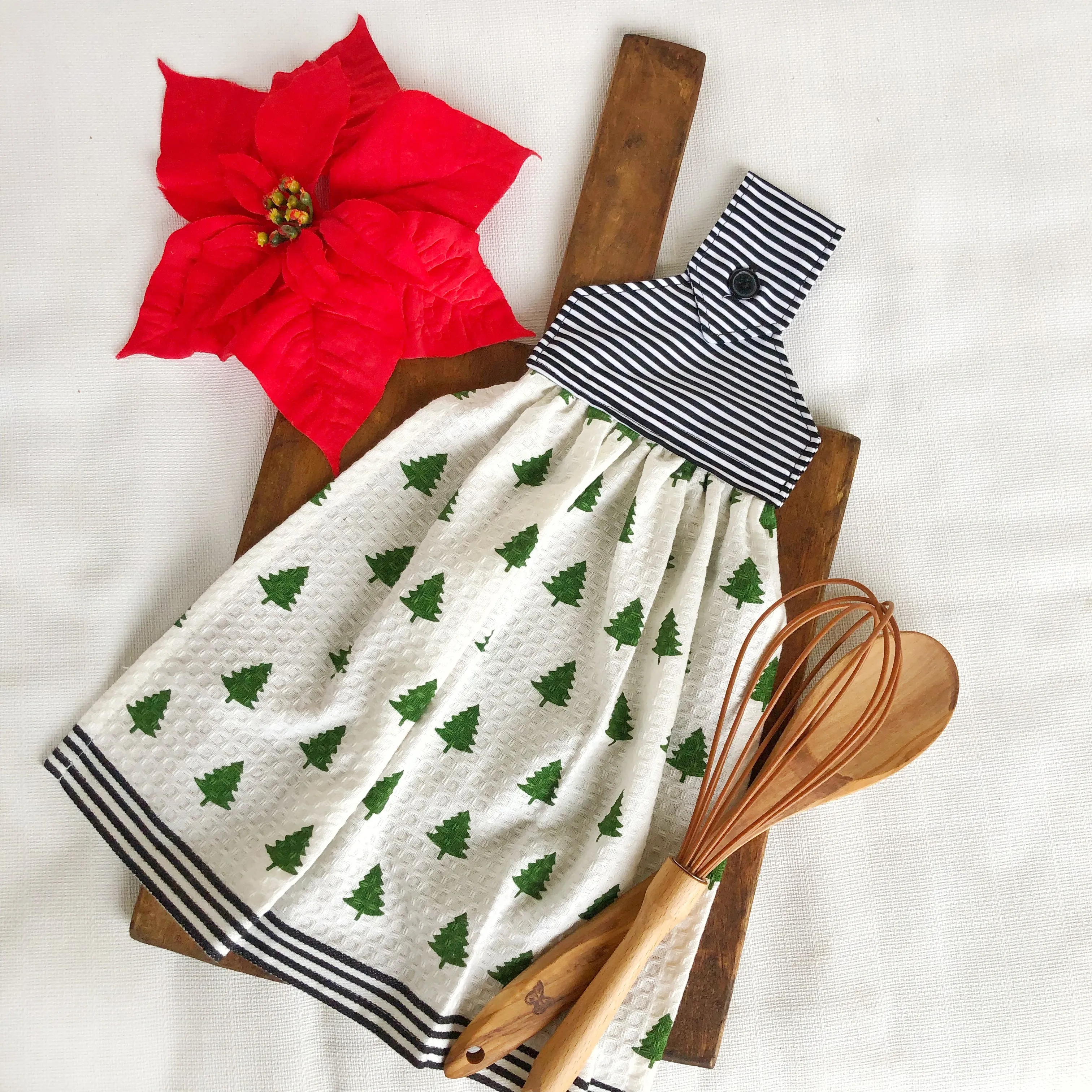 Christmas trees with stripes Towel