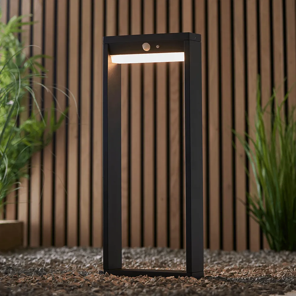 Endon Dannah LED Solar Post in Black (Small)