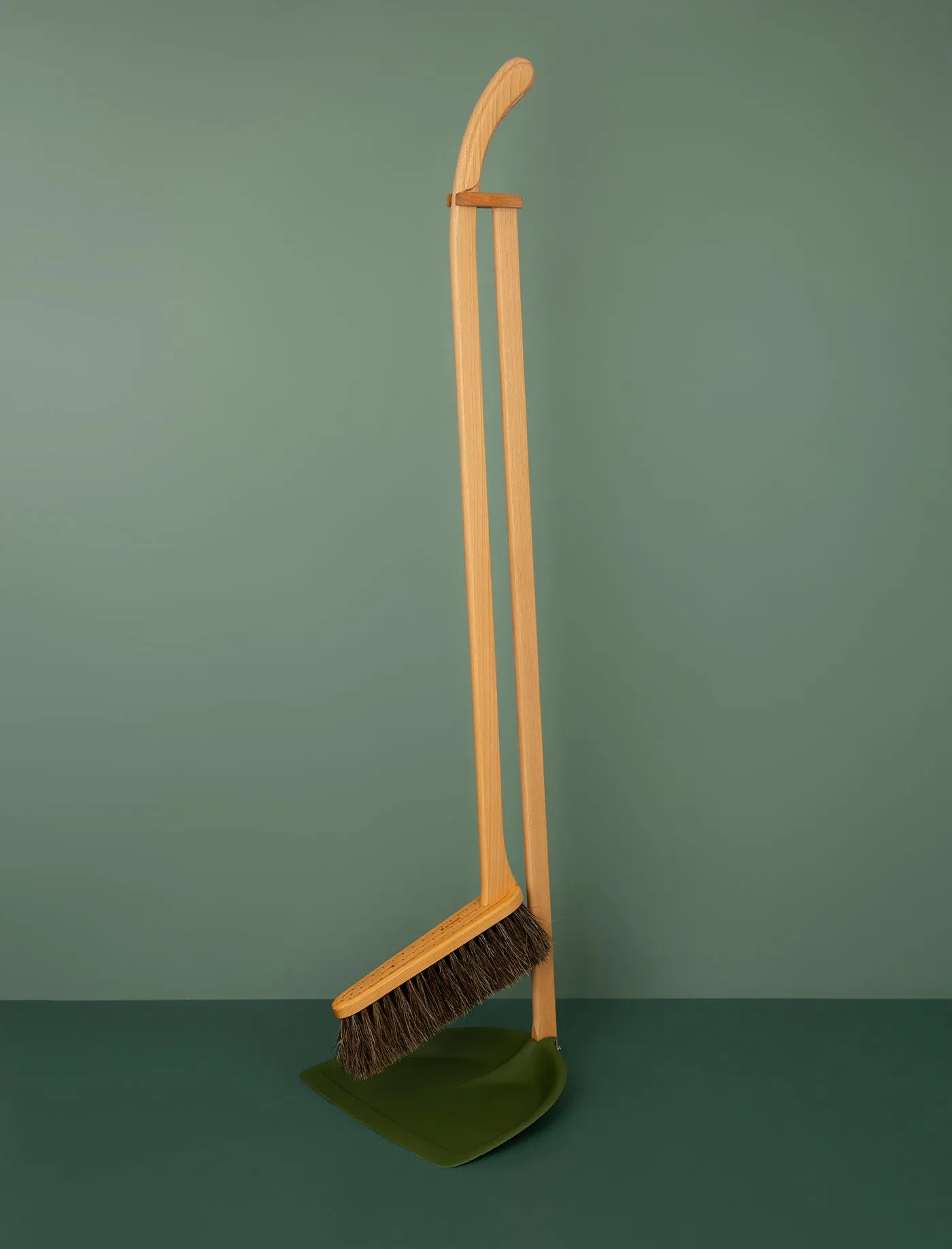 Long Handled Dustpan & Brush Set // Moss Green