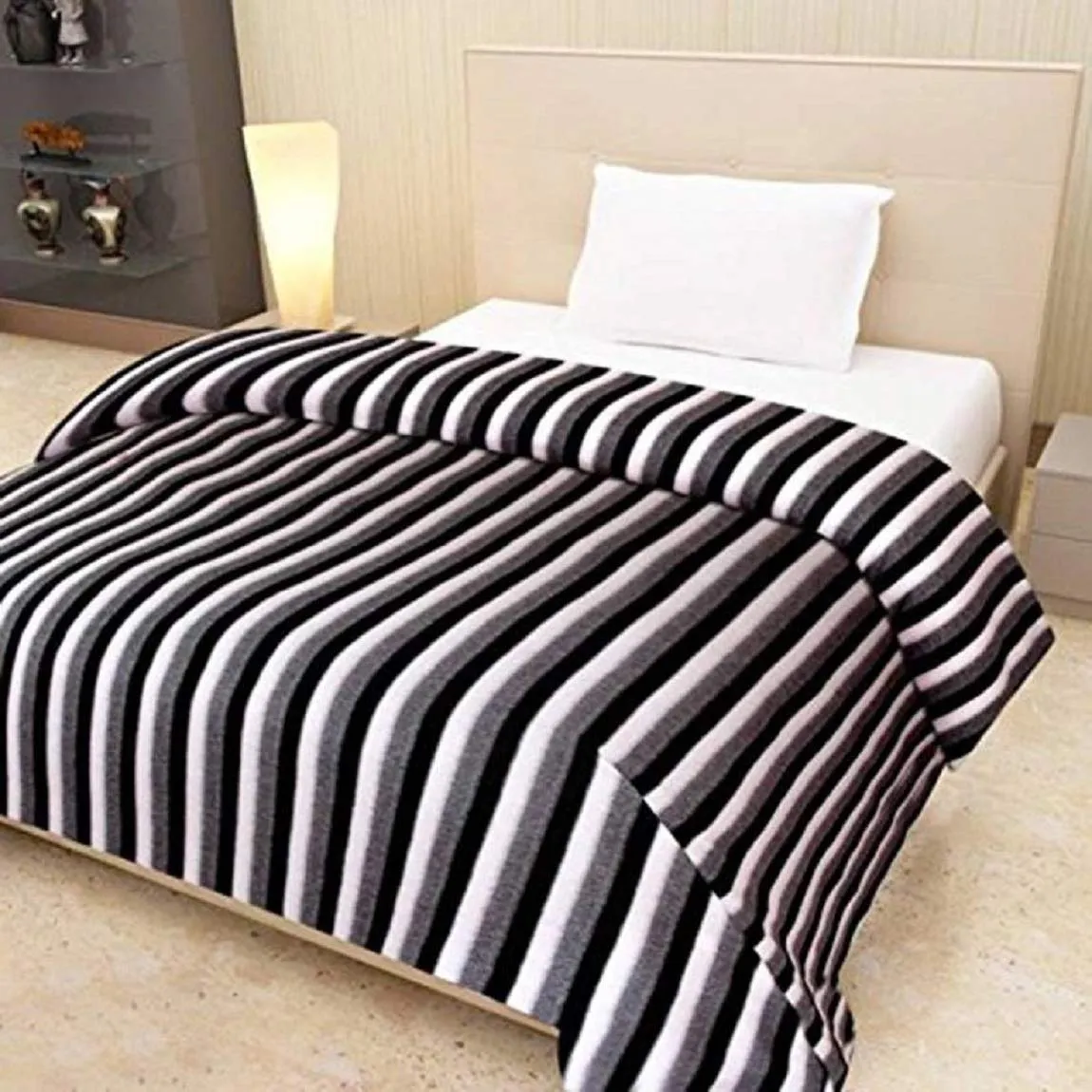 MAGIC Single Bed Ac Fleece Blanket Size :Single :60X90 Inch Pack of 1 - Black and White Stripes