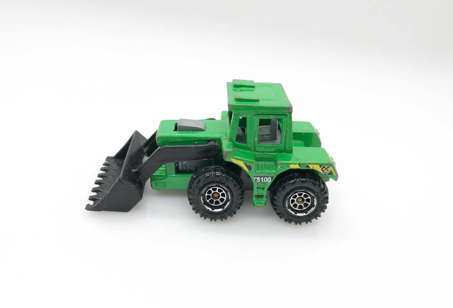 Matchbox Tractor Shovel  MB029 (1976)