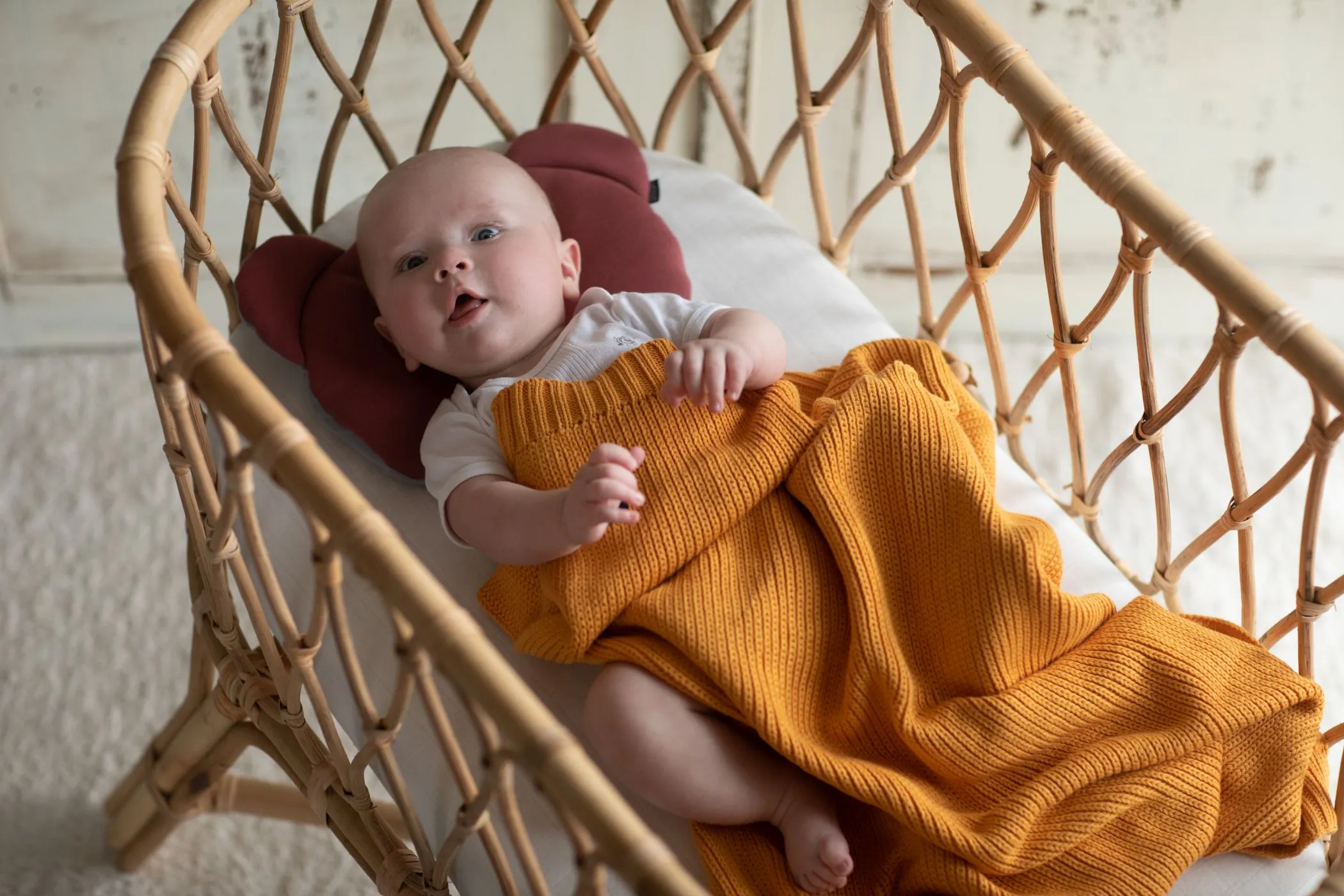 Poofi Organic Knitted Honeycomb Blanket (Honey)